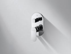 Превью фото Смеситель встраиваемый в стену Bravat Gina (3-функц) № 1