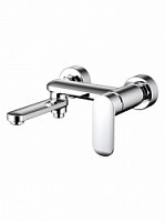 Превью фото Смеситель для ванны с душем короткий нос Bravat OPAL F6125183CP-01-RUS № 1